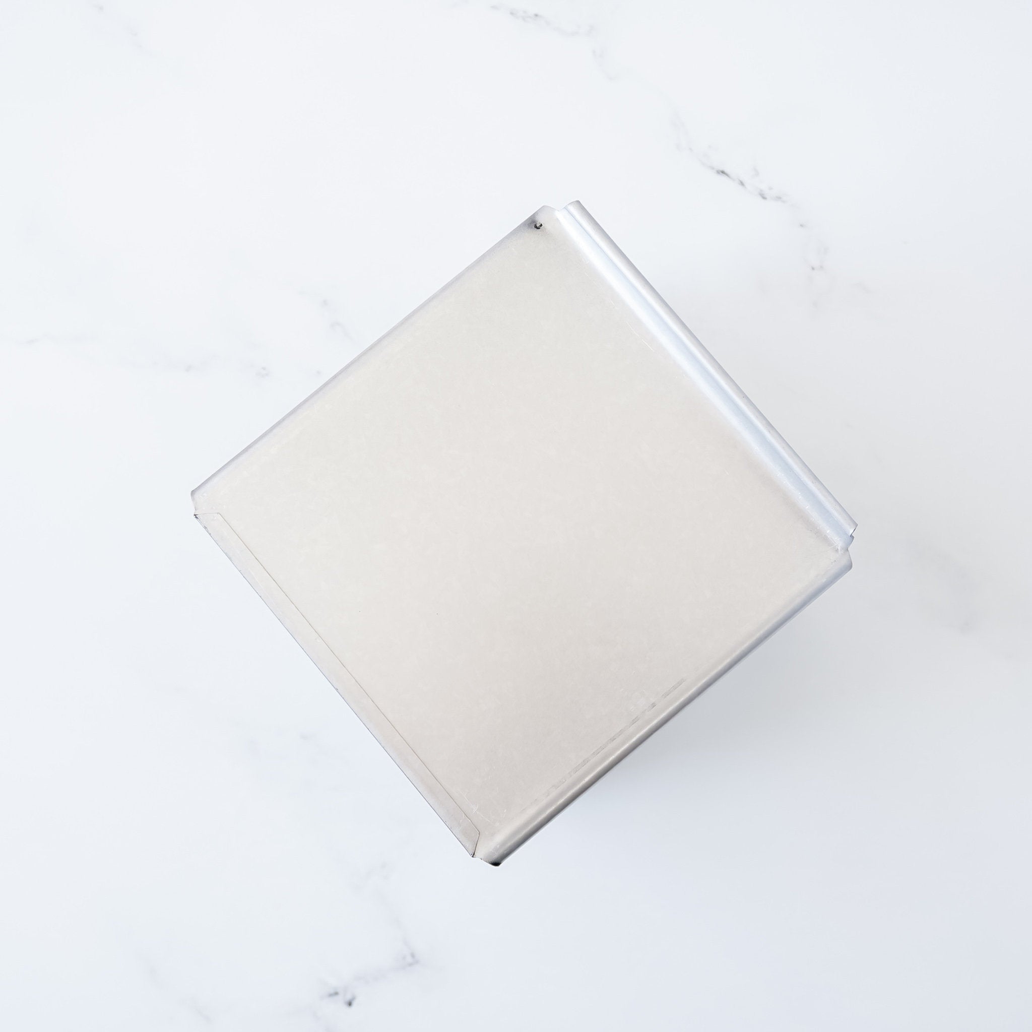 bread loaf pan with lid