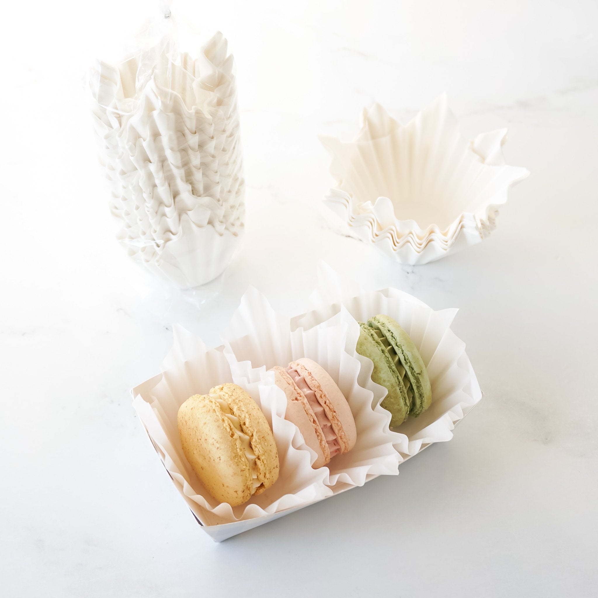 fluted cupcake liner in white