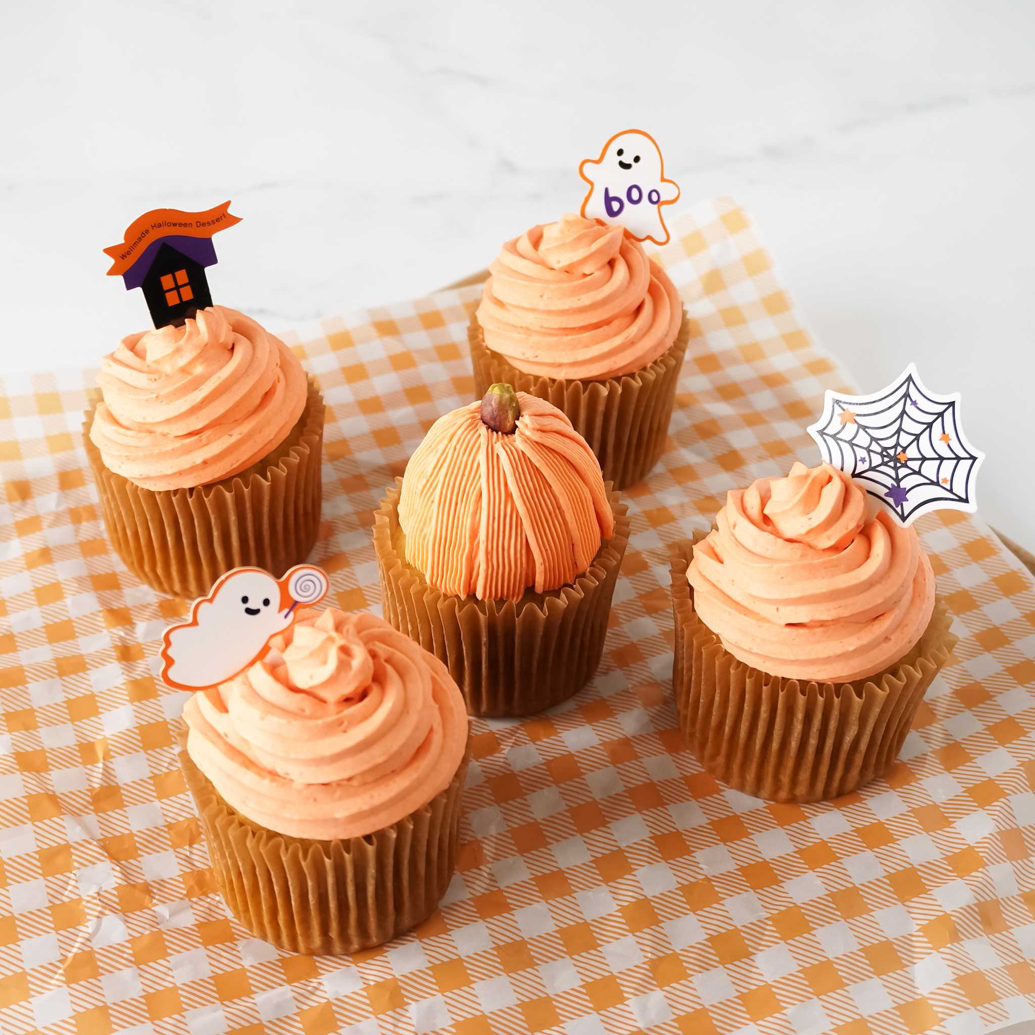 Halloween pumpkin cupcakes