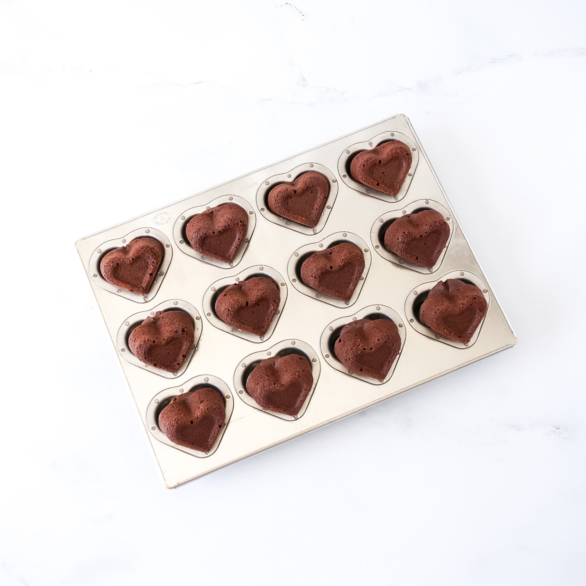 silicone coated heart shaped madeleine pan, dark chocolate madeleines