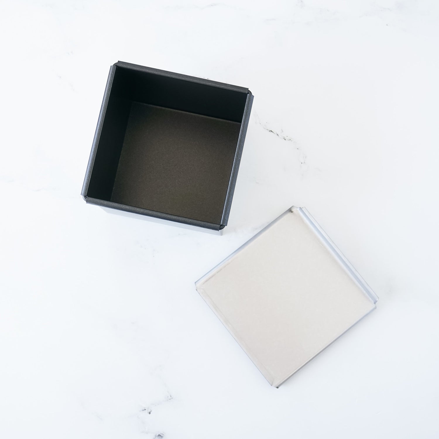 shokupan bread pan with lid