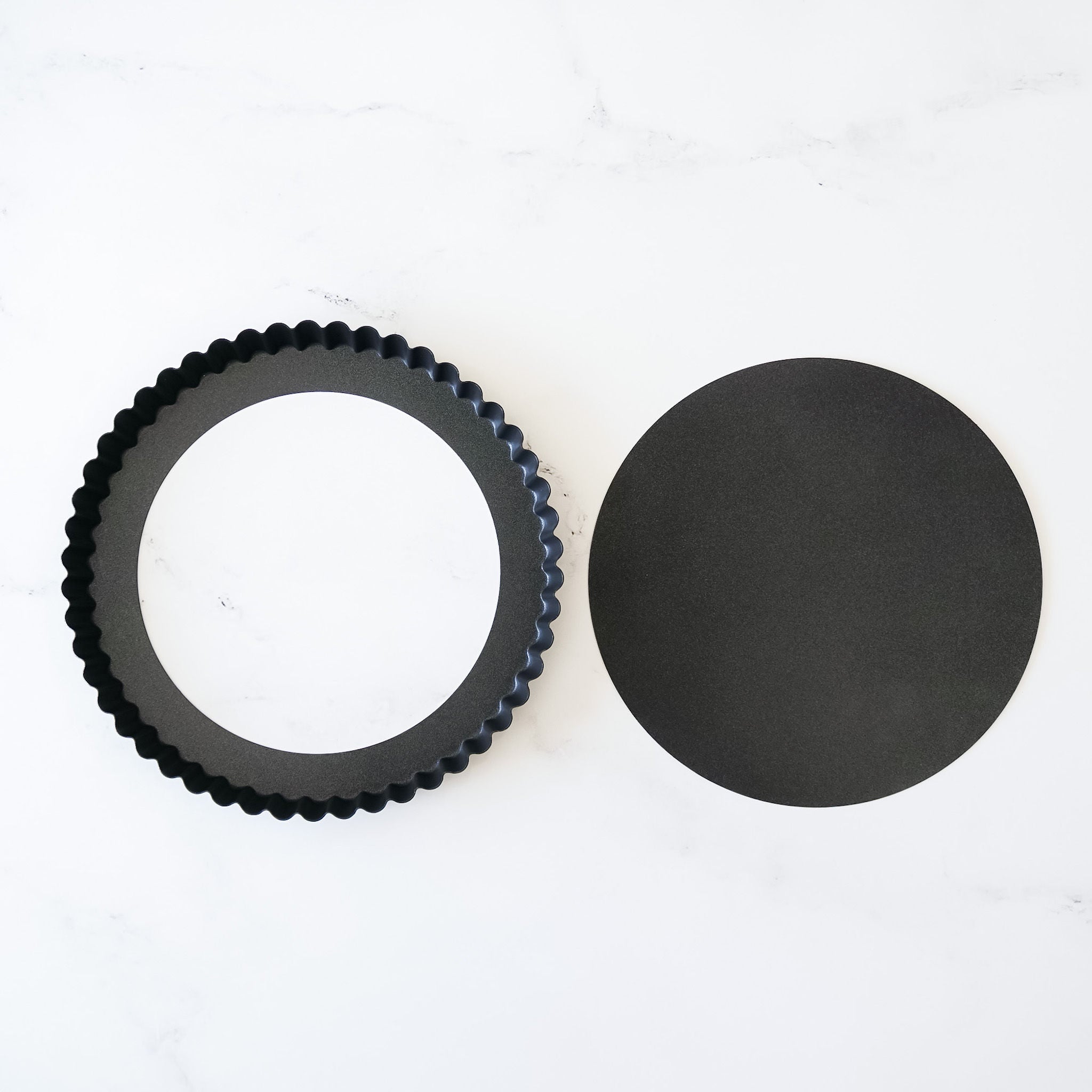 tart pan with removable bottom