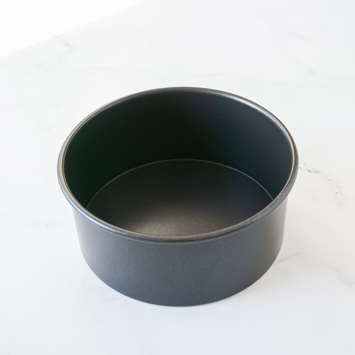 6 inch round cake pan with removable bottom