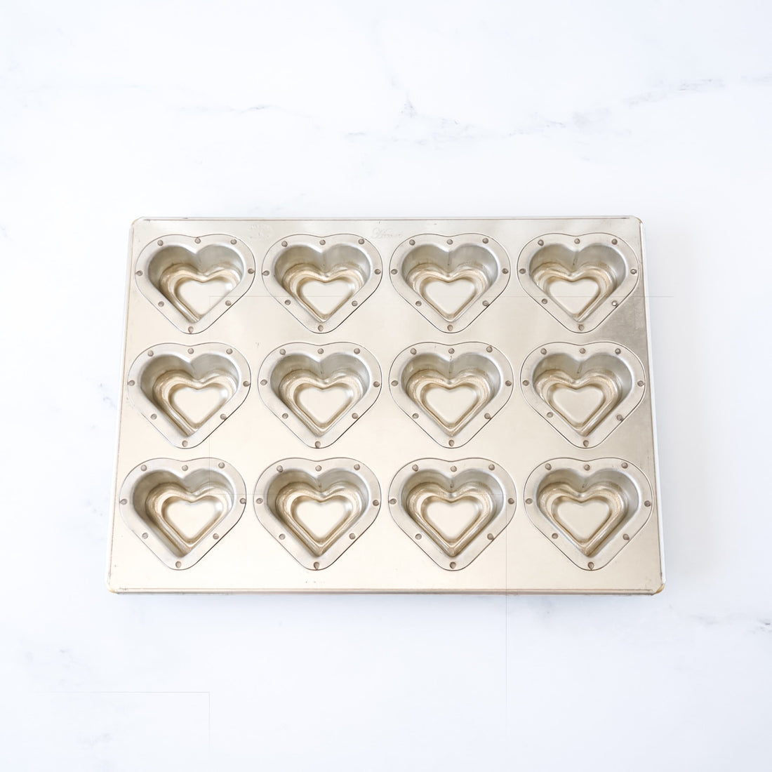 Matsunaga double heart madeleine baking pan