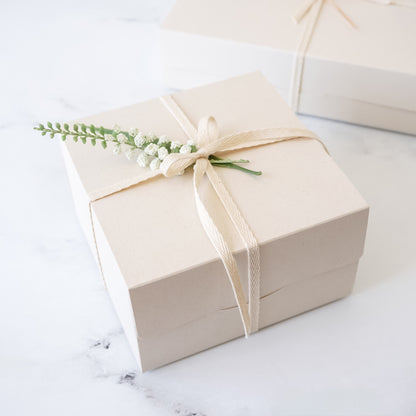 bakery cookie box in natural square