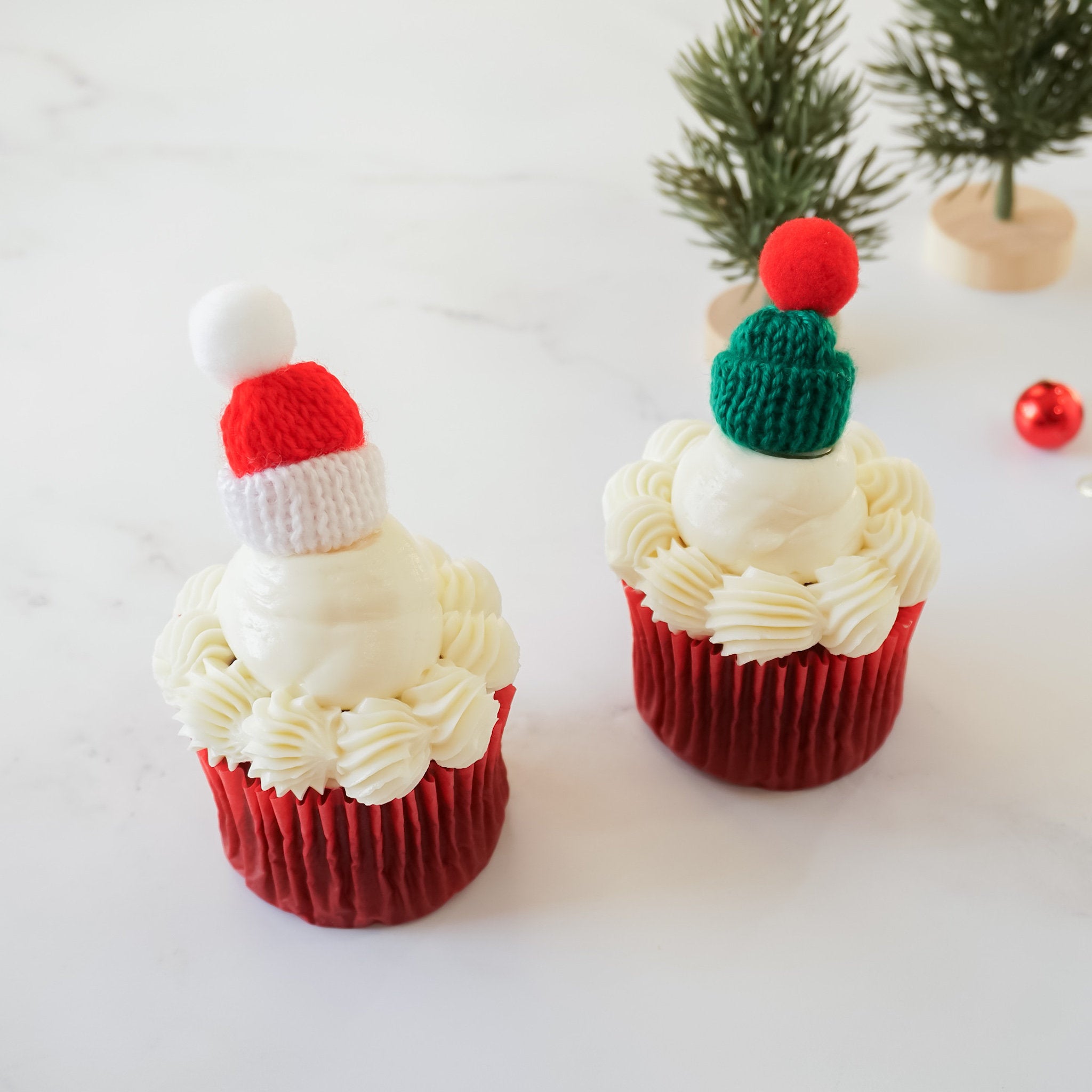 Christmas cake toppers