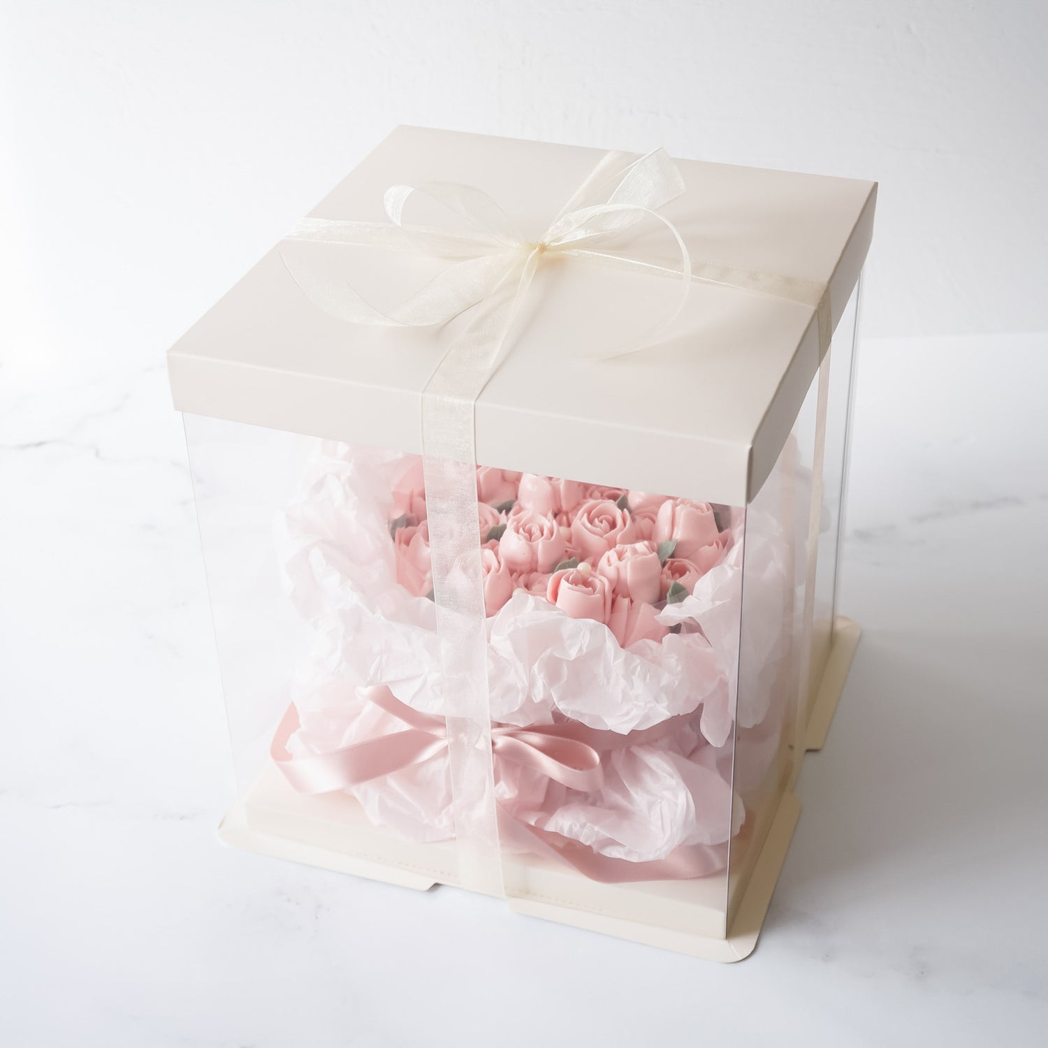 clear cake boxes in ivory
