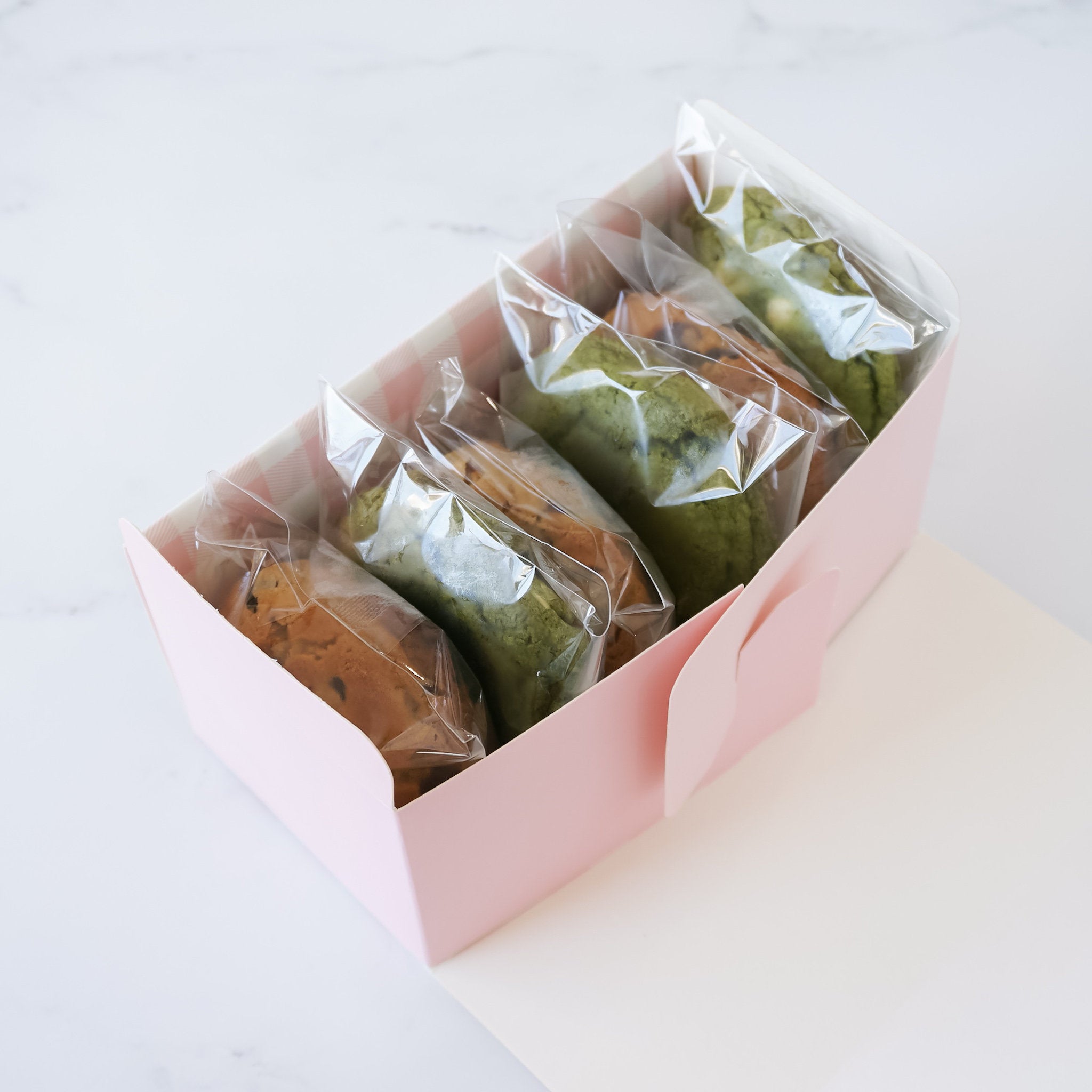 pink cookie box