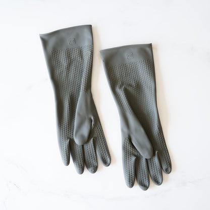 dishwashing gloves in gray