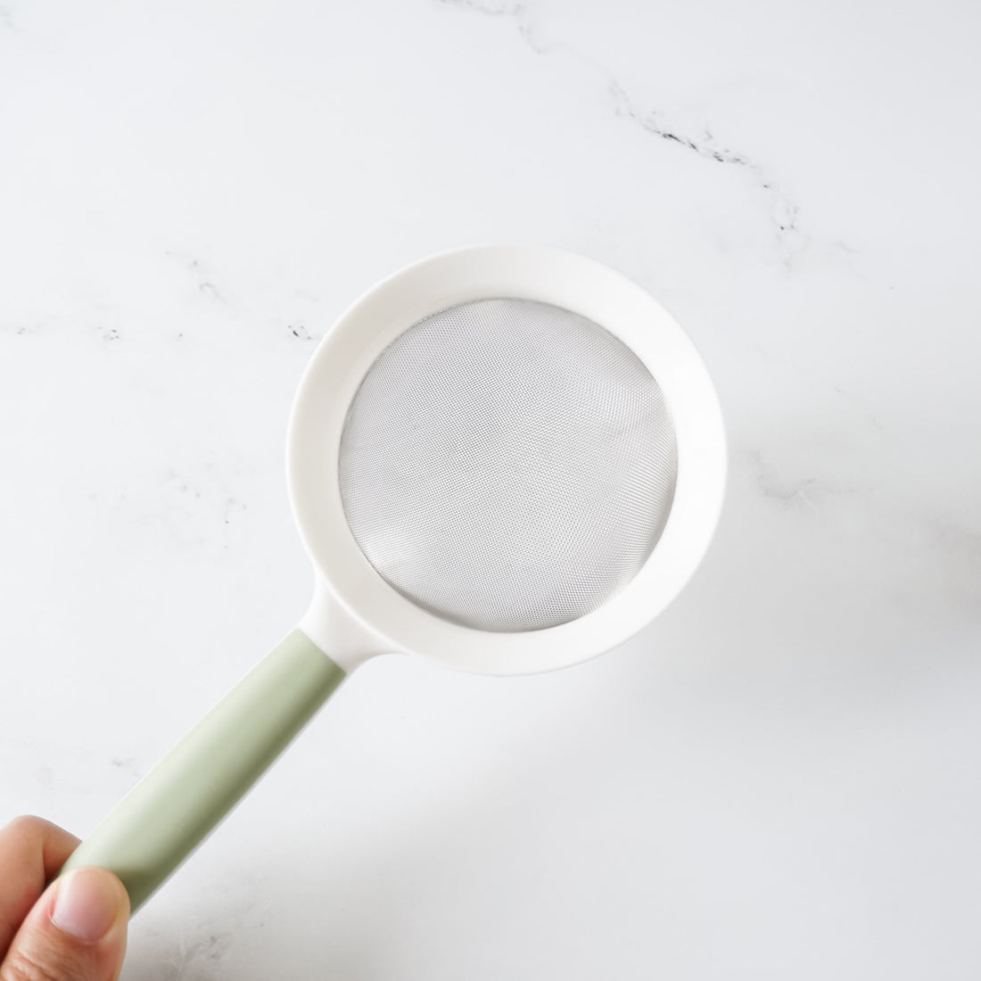 fine mesh sieve