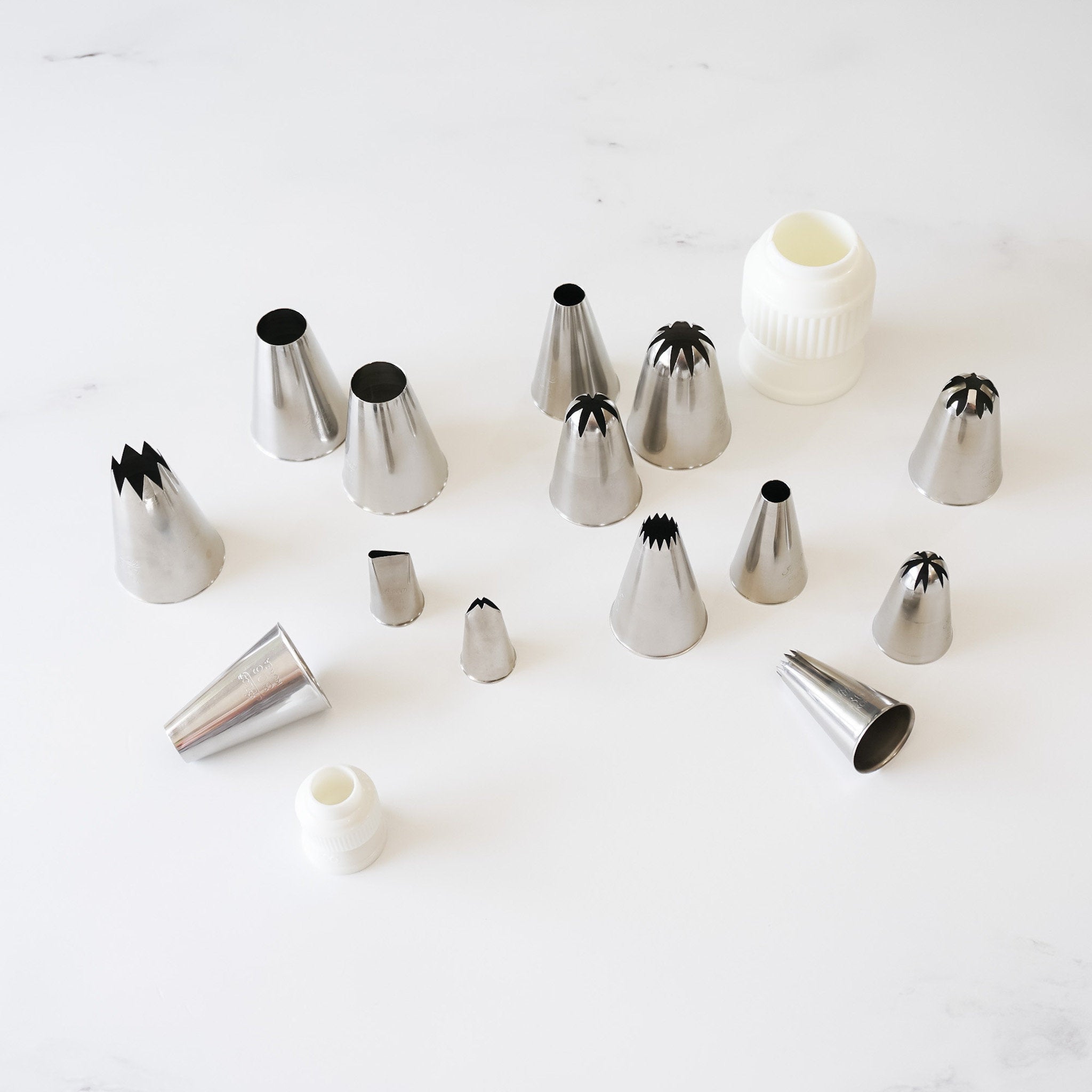 piping tips and plastic couplers