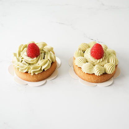 mini cake boards, pistachio tarts