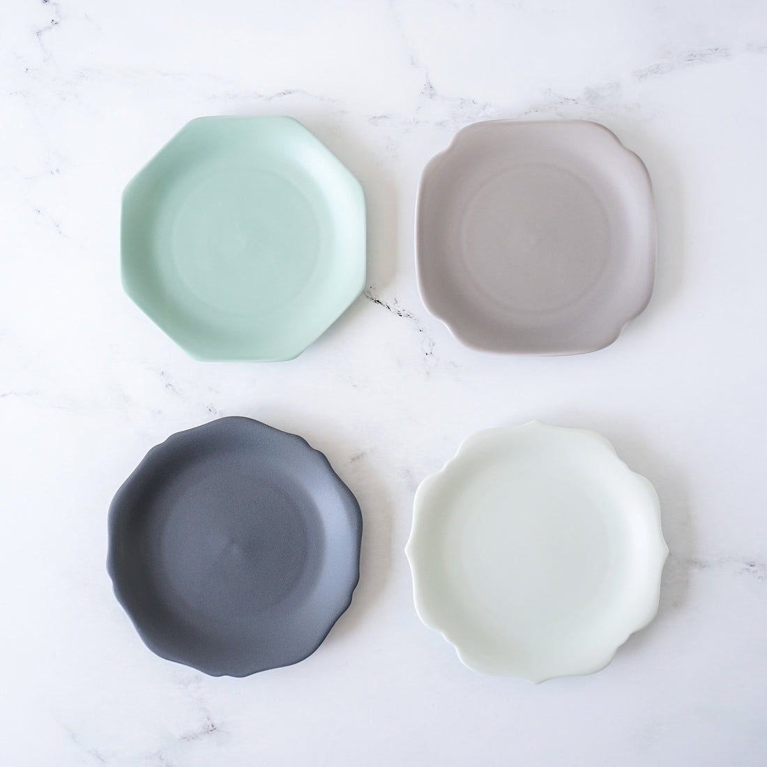 oda pottery small plates in 4 colors