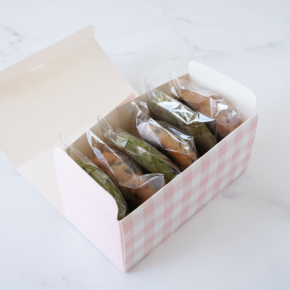 cookie box in pink