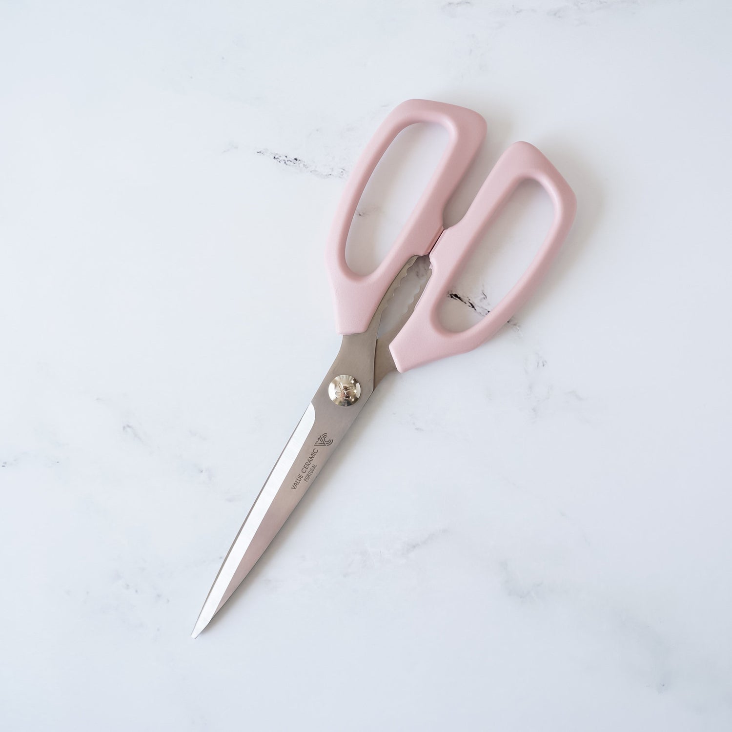 pink kitchen scissors