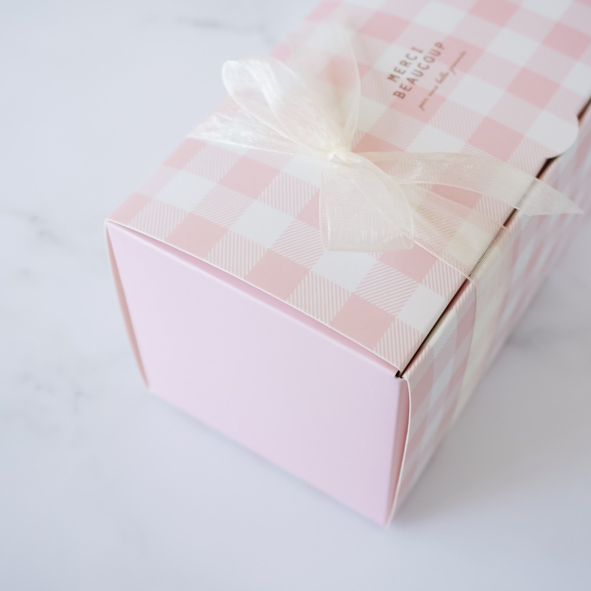 pink gingham bakery box