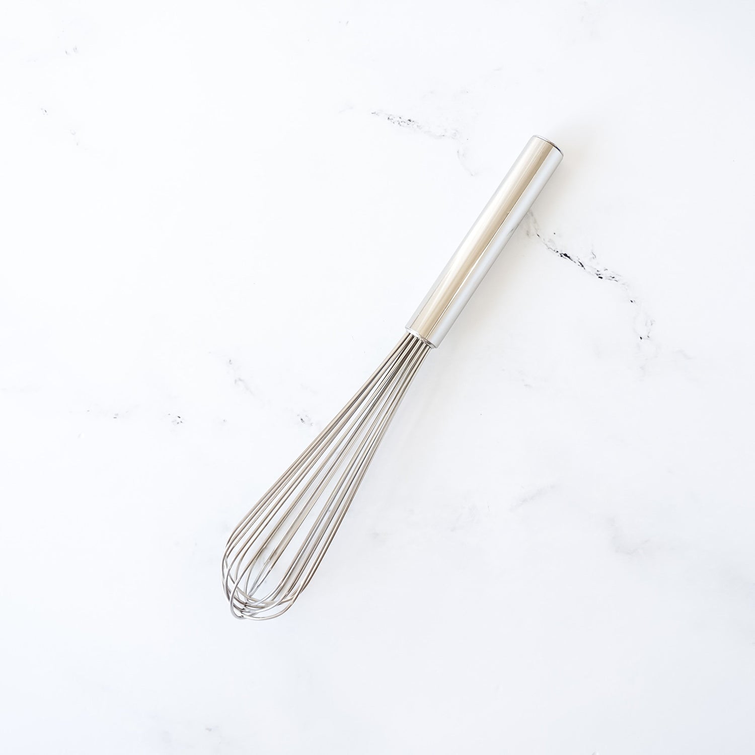 slim wire whisk in small