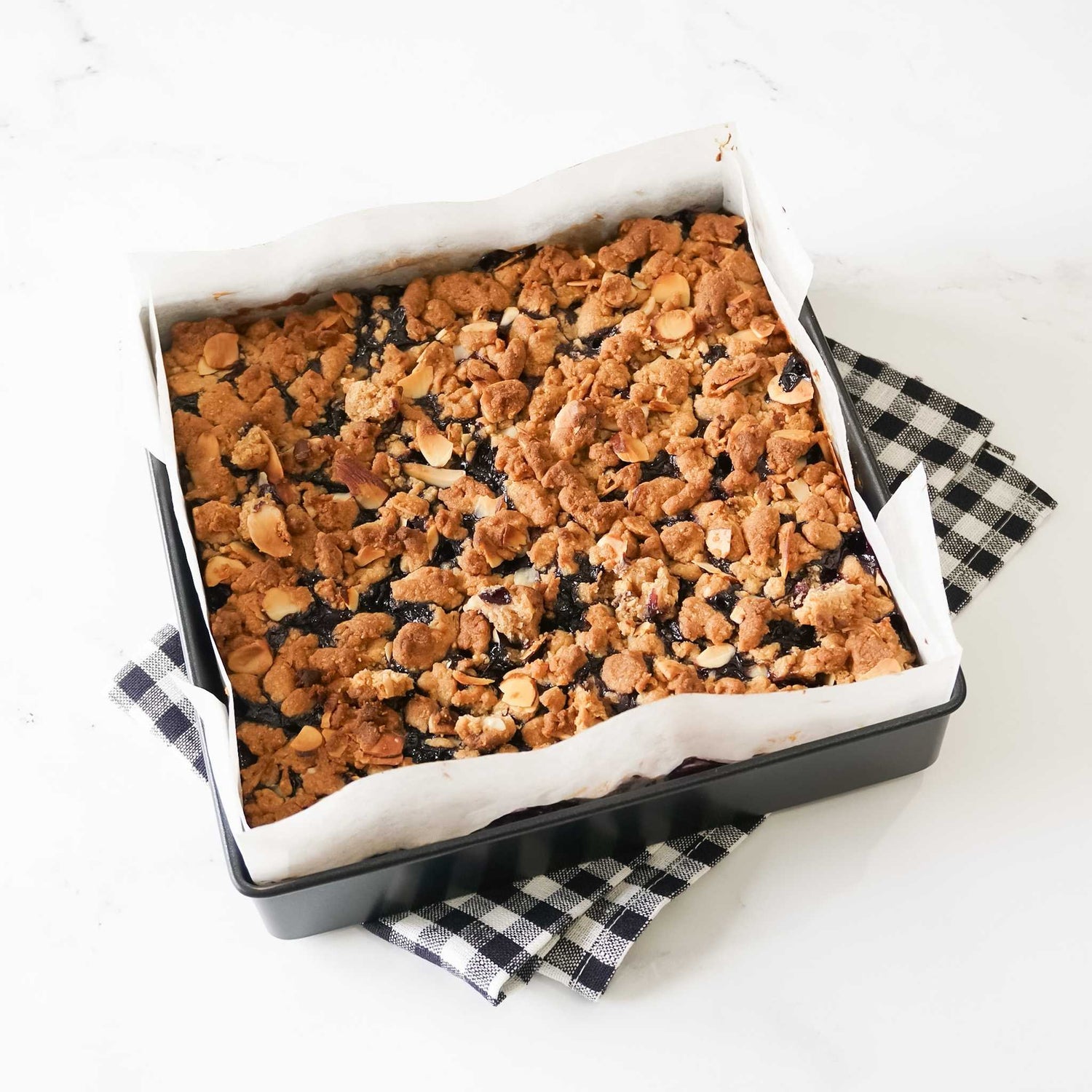 square cake pan, blueberry crumble bar