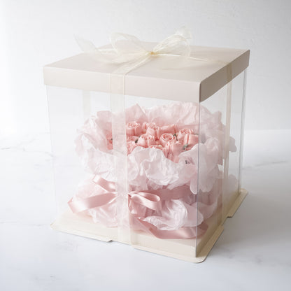 clear cake box in ivory