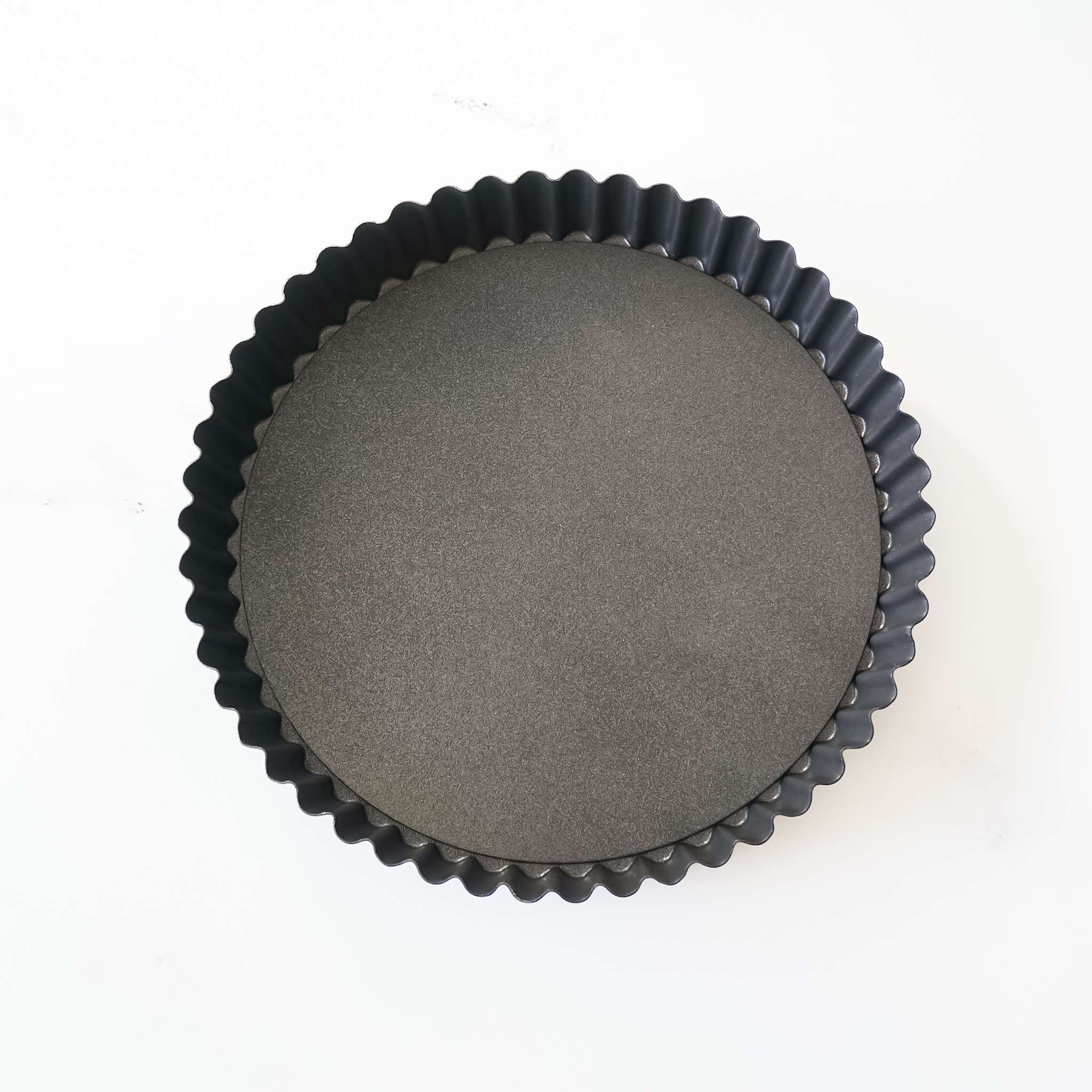tart pan with removable bottom